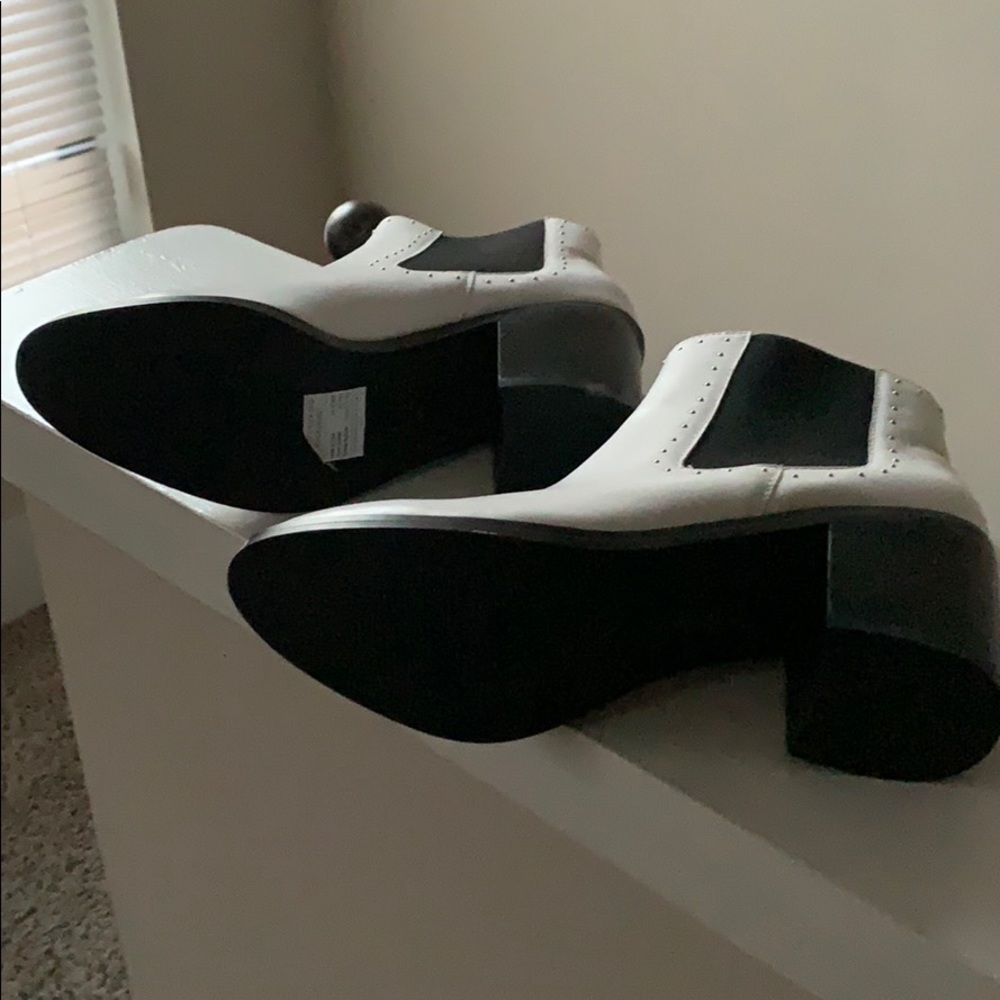 Steve Madden booties - Picture 3 of 4
